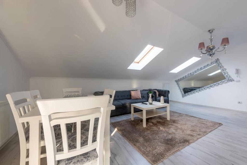 Rania Apartments Cluj-Napoca Eksteriør billede